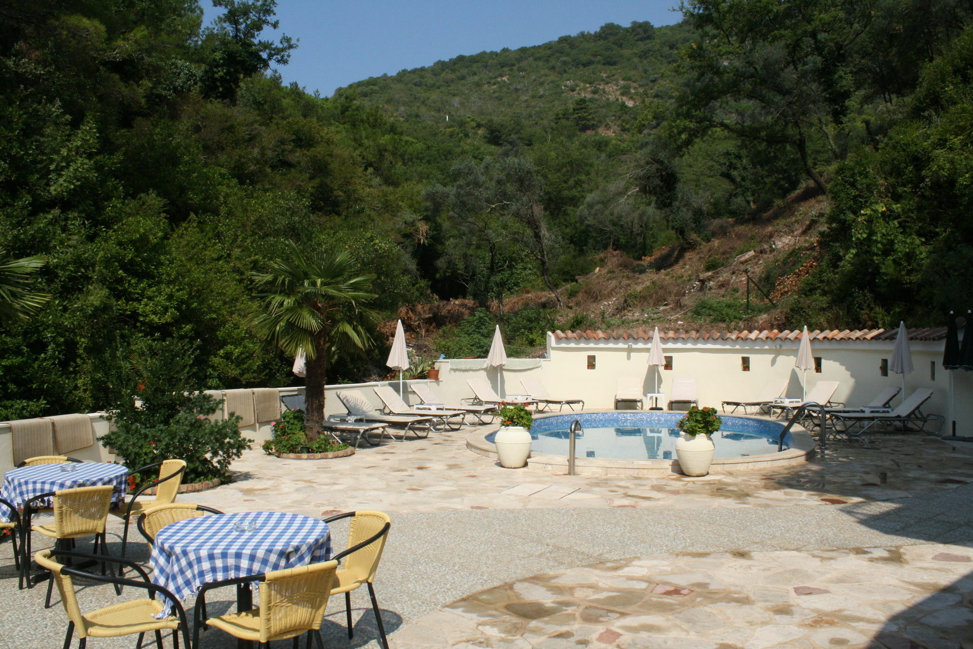 Hotel Danica Petrovac Exterior photo